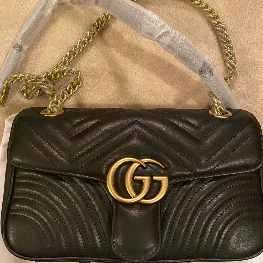 Marmont Small Matelasse Shoulder Bag